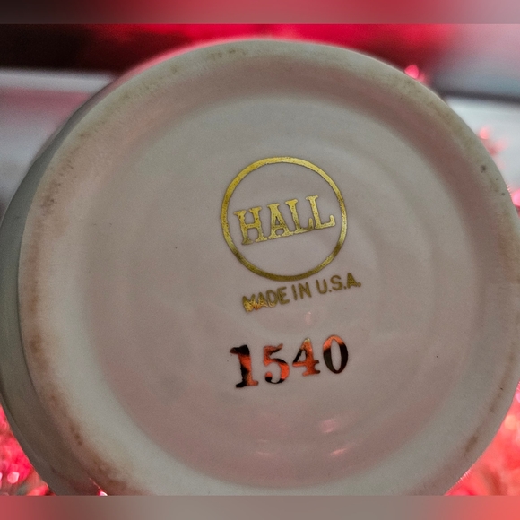 2PC Set Vintage Hall White Pitchers w/Gold Snowflakes Starburst Pattern - Picture 9 of 10